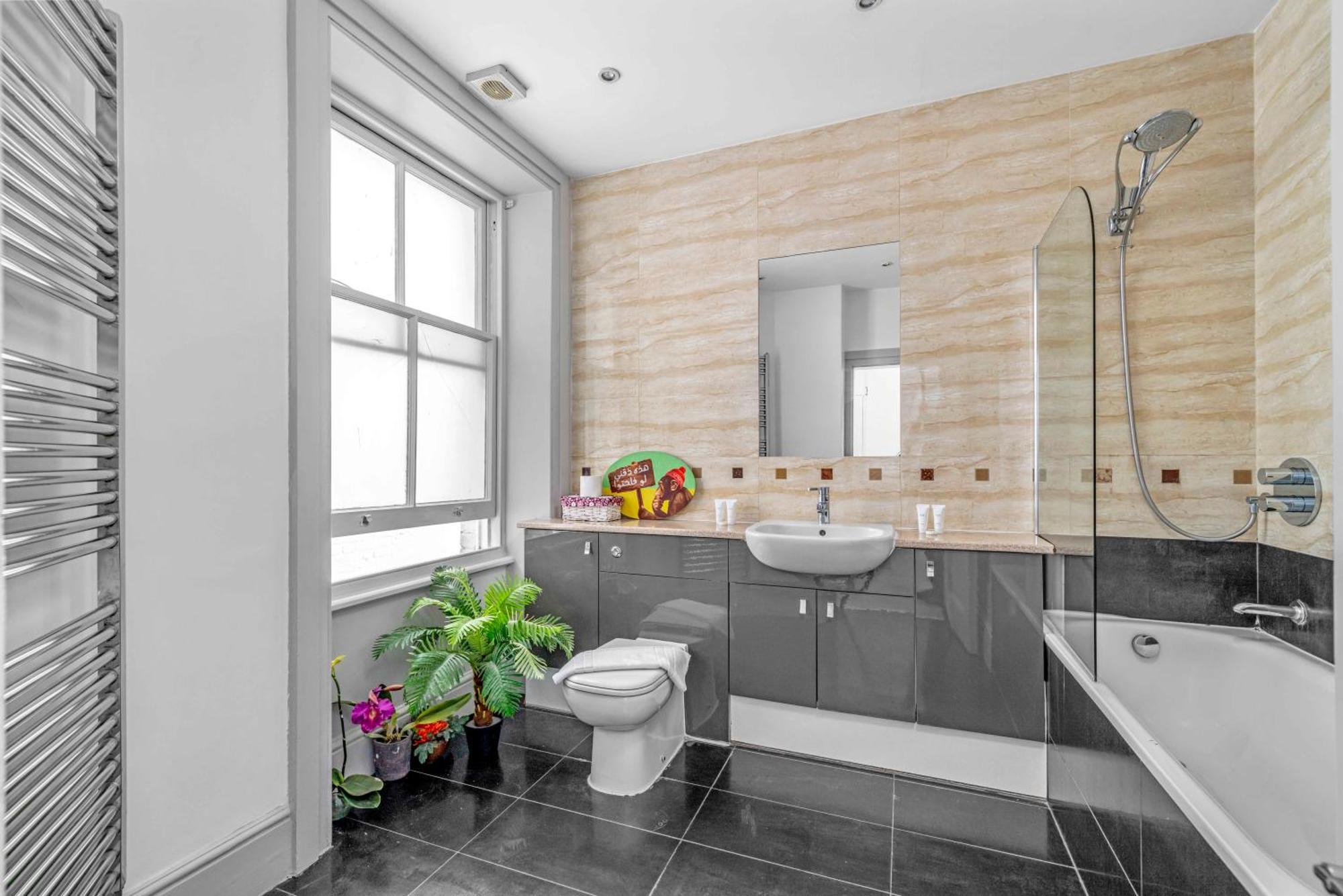 Brilliant 6 Bed Flat In * Londres