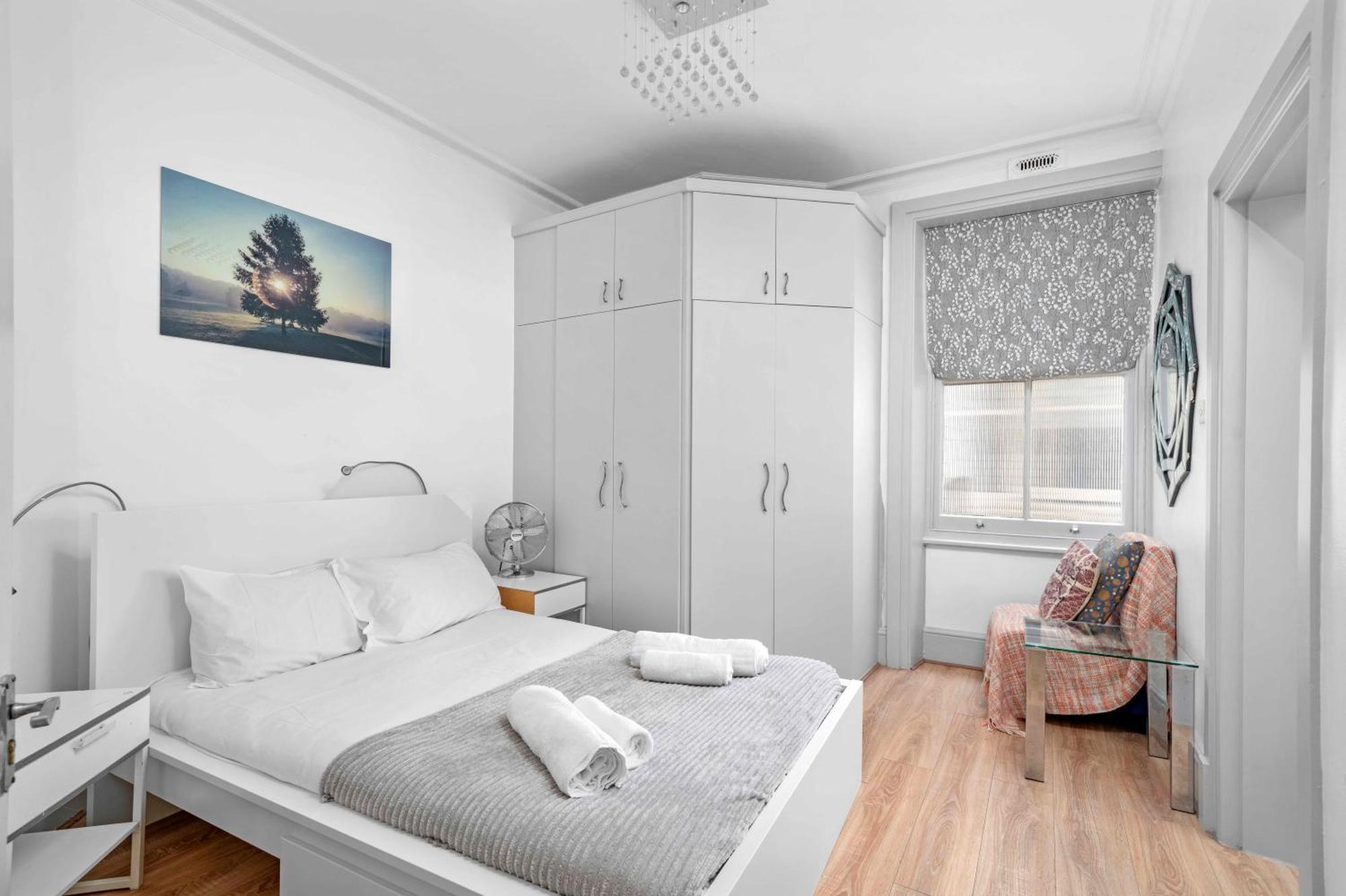 Brilliant 6 Bed Flat In Londres